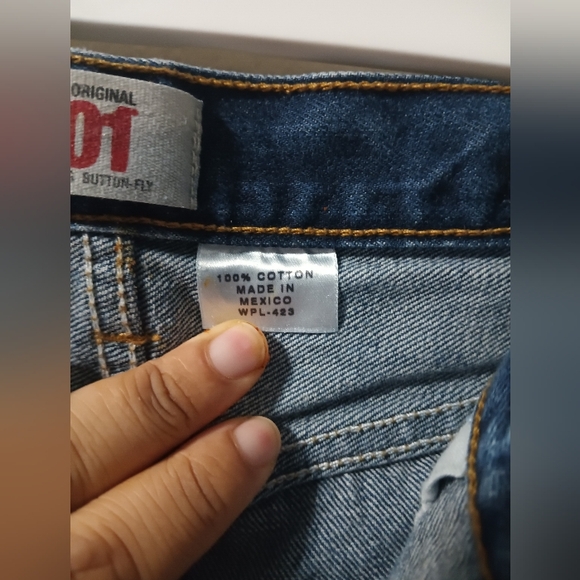 Levi's Classic Straight Blue Jeans - Picture 4 of 10
